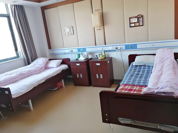 毕业本科生怎么入户深圳_神坛上的陈佩斯：九十年代的因，今日的果 日的果比高性价合理收费